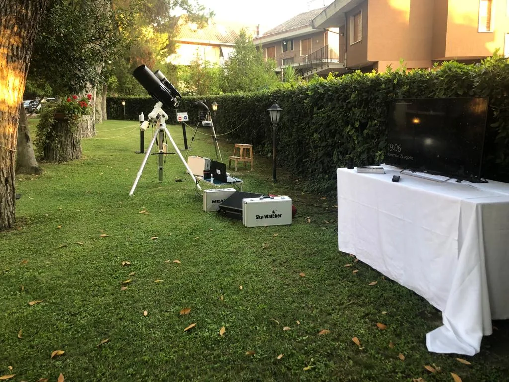 Attività pubblica di osservazione astronomica